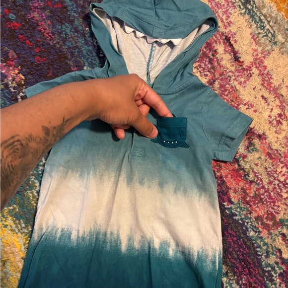 ⭐️5/$25 Baby Shark Romper 🦈 - Picture 2 of 2